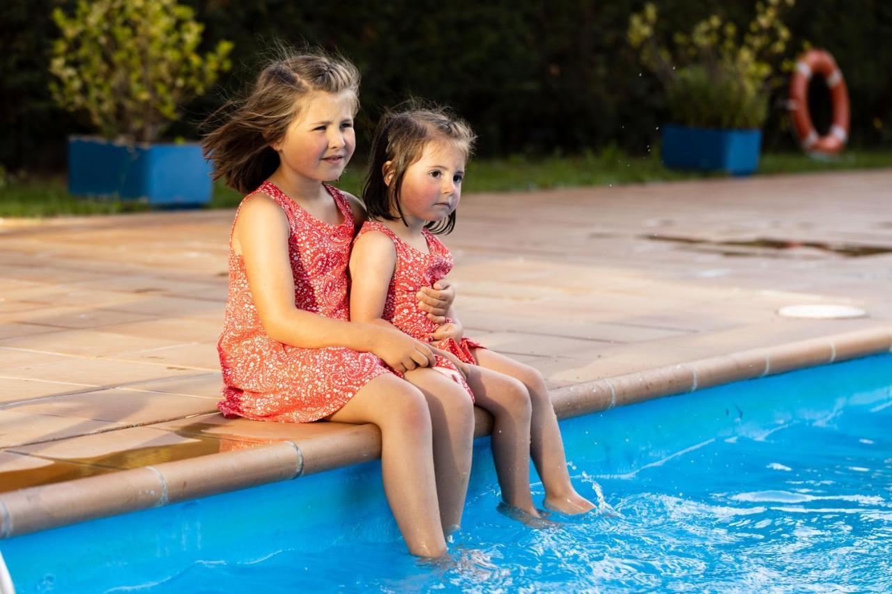 ז'אקה Oroel Hotel & Spa מראה חיצוני תמונה