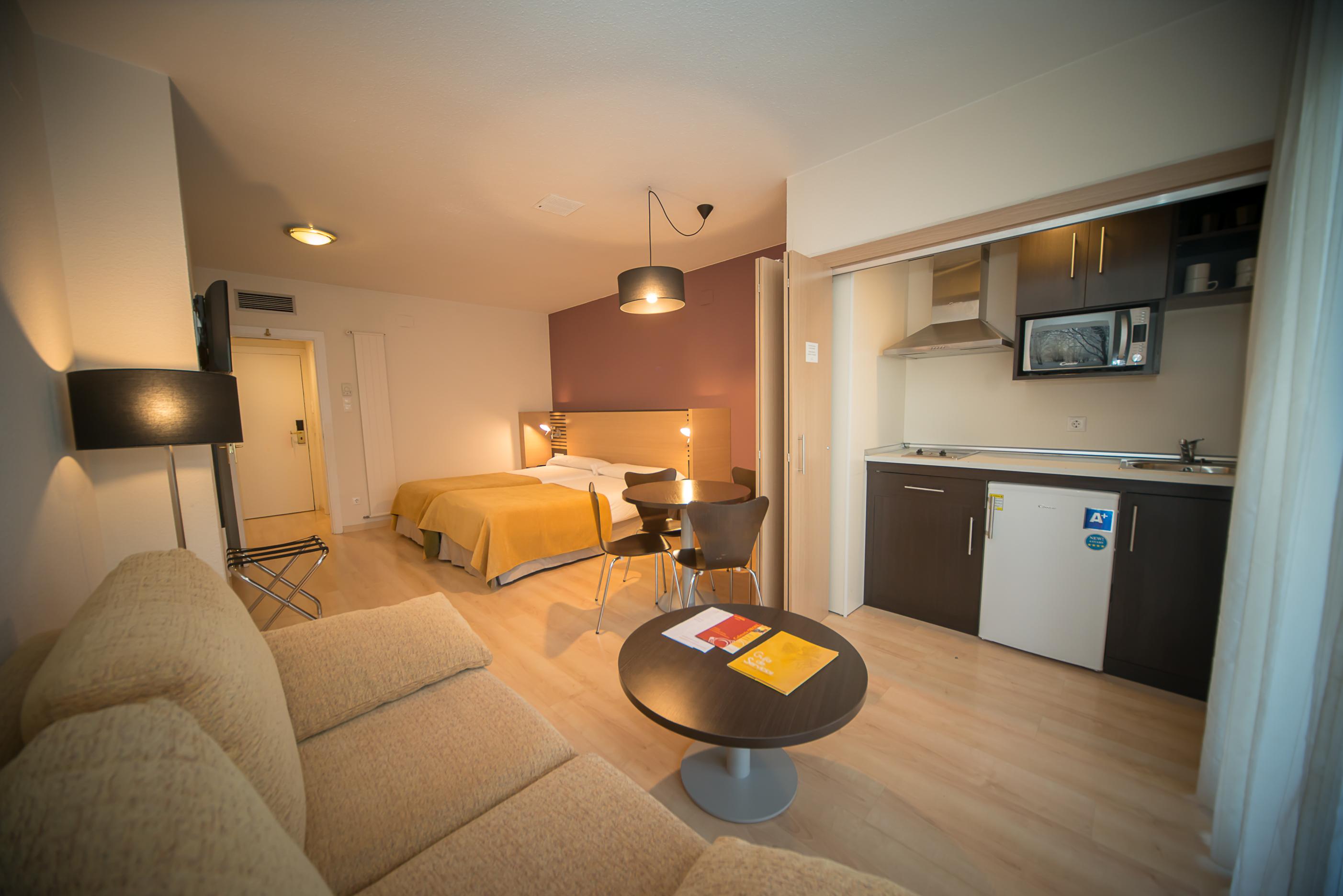 ז'אקה Oroel Hotel & Spa מראה חיצוני תמונה