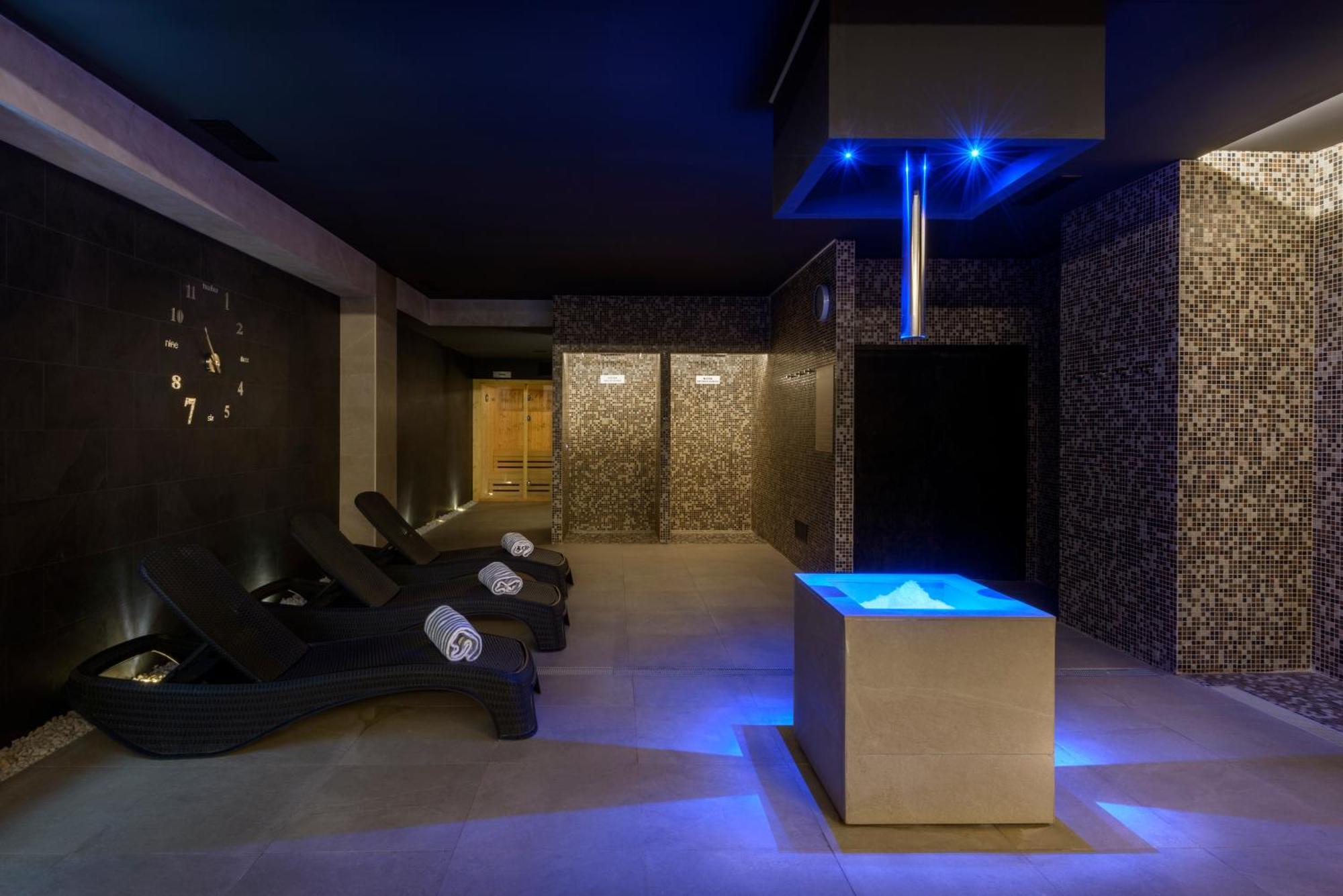 ז'אקה Oroel Hotel & Spa מראה חיצוני תמונה